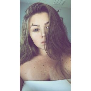 Meet your Posher, Brooke